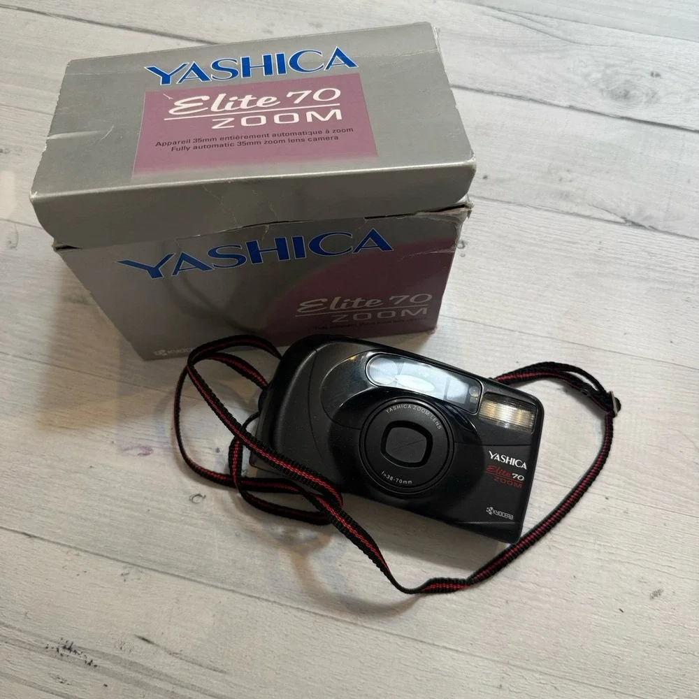 Vintage Kyocera Yashica elite zoom 70 35mm‎ film camera